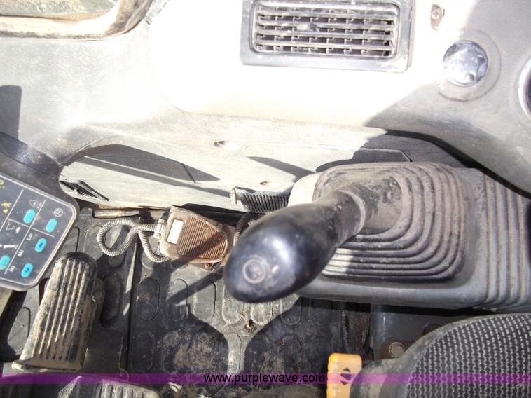 image for item B5031 1997 Komatsu PC200LC-6L excavator