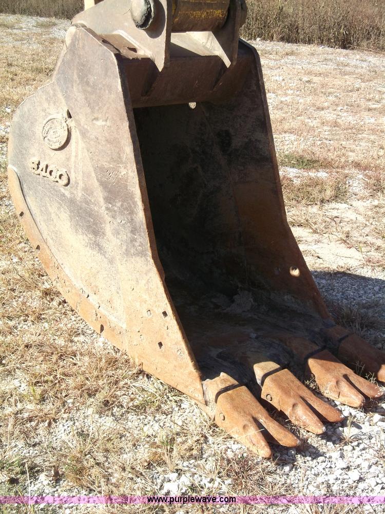 image for item B5031 1997 Komatsu PC200LC-6L excavator