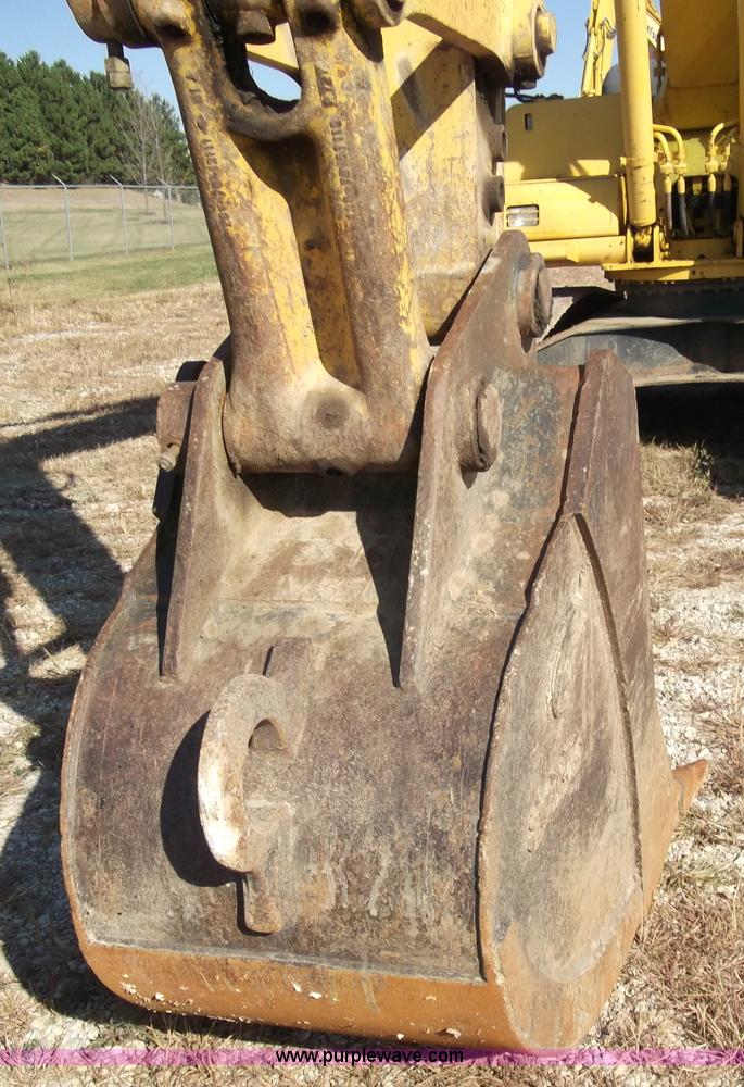 image for item B5031 1997 Komatsu PC200LC-6L excavator