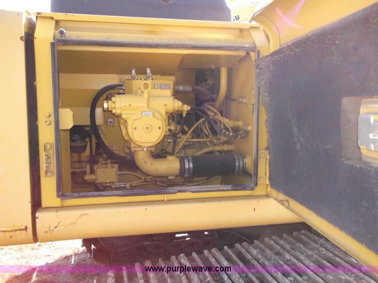 image for item B5031 1997 Komatsu PC200LC-6L excavator