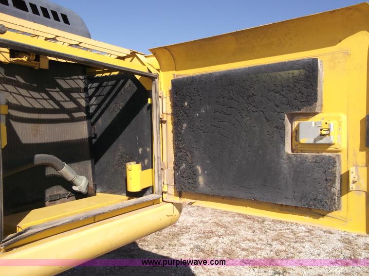 image for item B5031 1997 Komatsu PC200LC-6L excavator