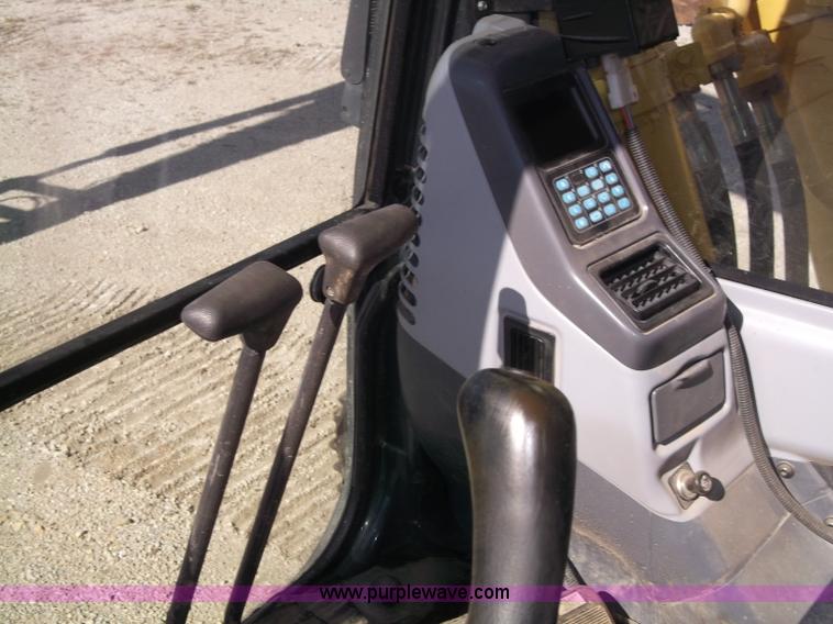 image for item B5032 2005 Komatsu PC400LC-7L Galeo series excavator