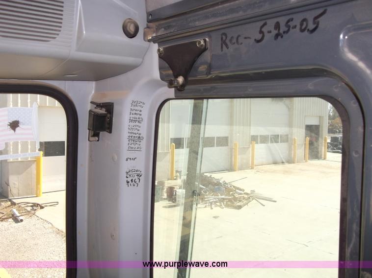 image for item B5032 2005 Komatsu PC400LC-7L Galeo series excavator