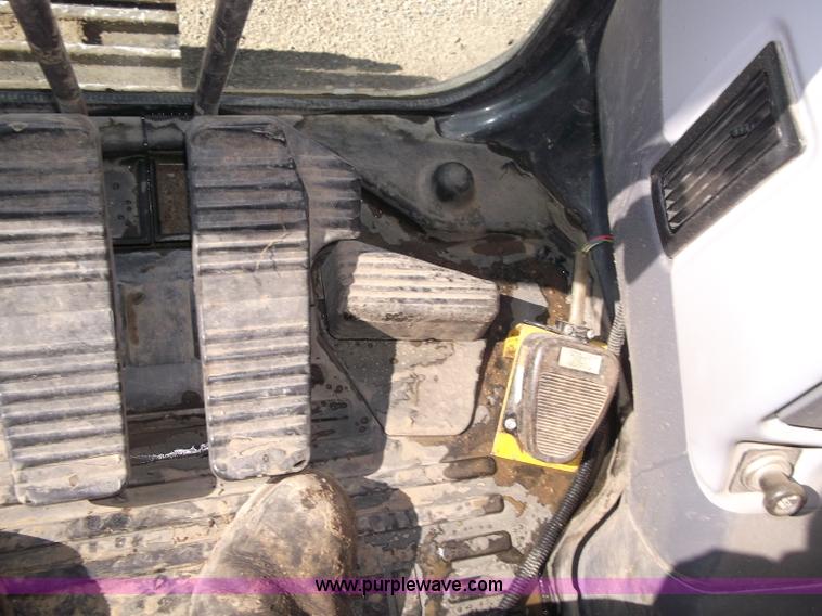 image for item B5032 2005 Komatsu PC400LC-7L Galeo series excavator