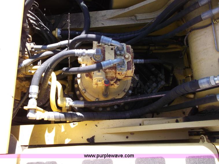 image for item B5032 2005 Komatsu PC400LC-7L Galeo series excavator