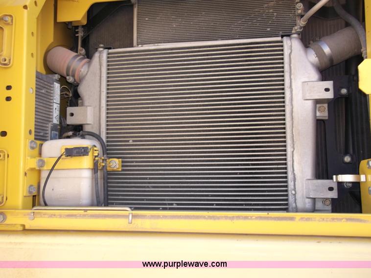 image for item B5032 2005 Komatsu PC400LC-7L Galeo series excavator