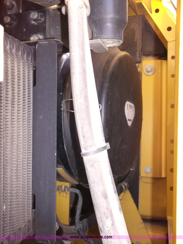 image for item B5032 2005 Komatsu PC400LC-7L Galeo series excavator