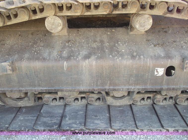 image for item B5032 2005 Komatsu PC400LC-7L Galeo series excavator