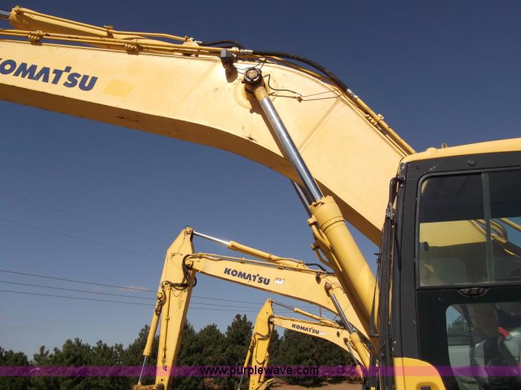 image for item B5032 2005 Komatsu PC400LC-7L Galeo series excavator