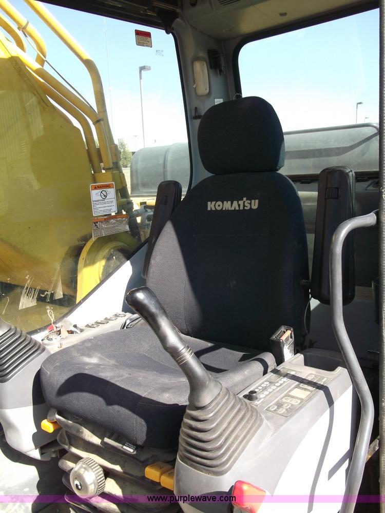 image for item B5033 2005 Komatsu PC400LC-7L Galeo series excavator