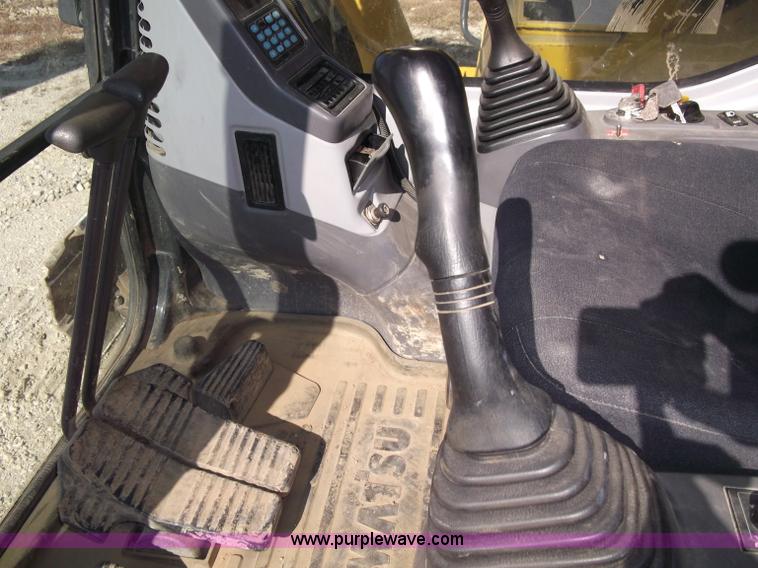 image for item B5033 2005 Komatsu PC400LC-7L Galeo series excavator