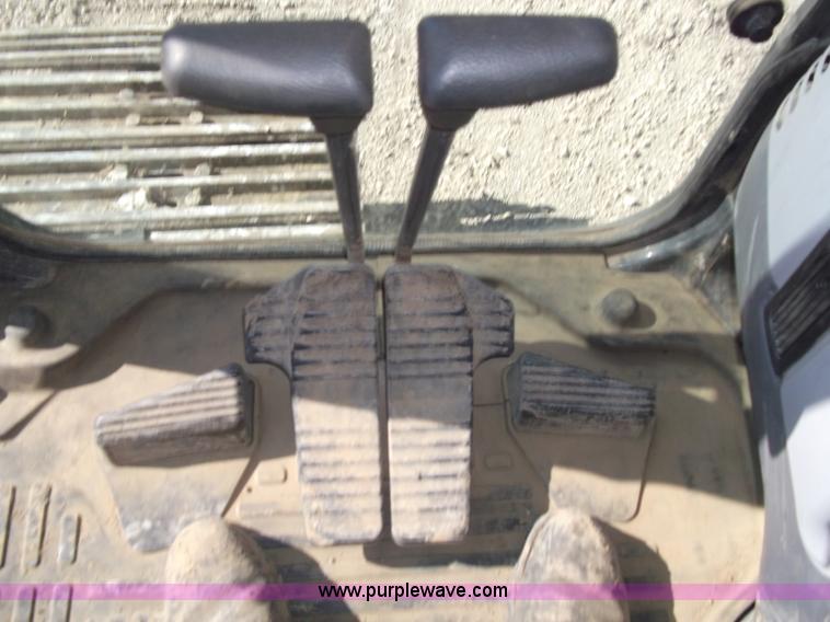 image for item B5033 2005 Komatsu PC400LC-7L Galeo series excavator