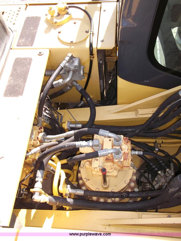 image for item B5033 2005 Komatsu PC400LC-7L Galeo series excavator