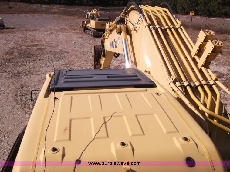 image for item B5033 2005 Komatsu PC400LC-7L Galeo series excavator