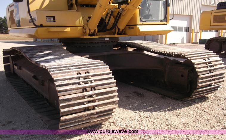 image for item B5033 2005 Komatsu PC400LC-7L Galeo series excavator