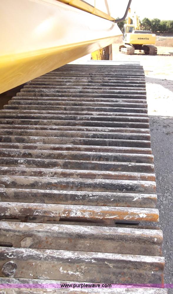 image for item B5033 2005 Komatsu PC400LC-7L Galeo series excavator