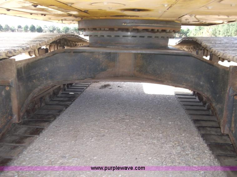 image for item B5033 2005 Komatsu PC400LC-7L Galeo series excavator