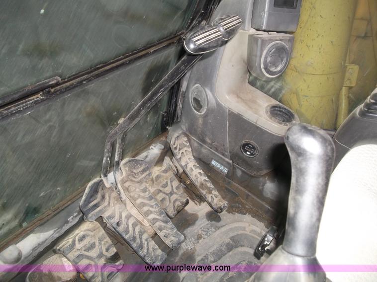 image for item B5034 2005 Caterpillar 345C excavator