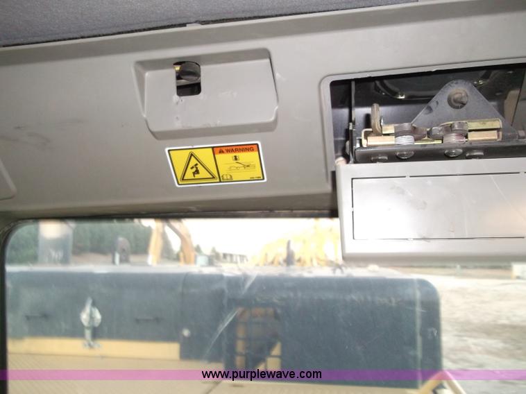 image for item B5034 2005 Caterpillar 345C excavator