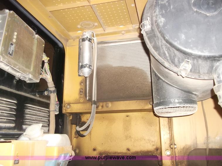 image for item B5034 2005 Caterpillar 345C excavator