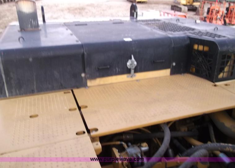 image for item B5034 2005 Caterpillar 345C excavator