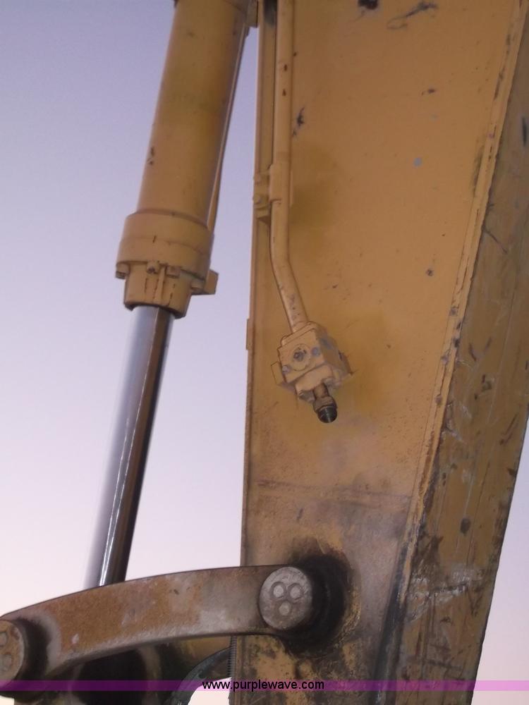 image for item B5034 2005 Caterpillar 345C excavator