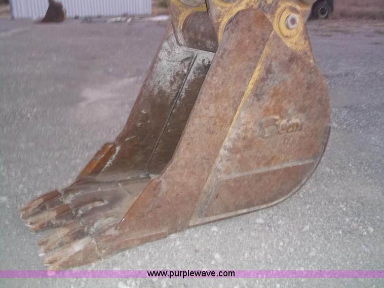 image for item B5034 2005 Caterpillar 345C excavator
