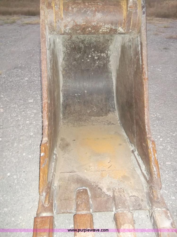 image for item B5034 2005 Caterpillar 345C excavator