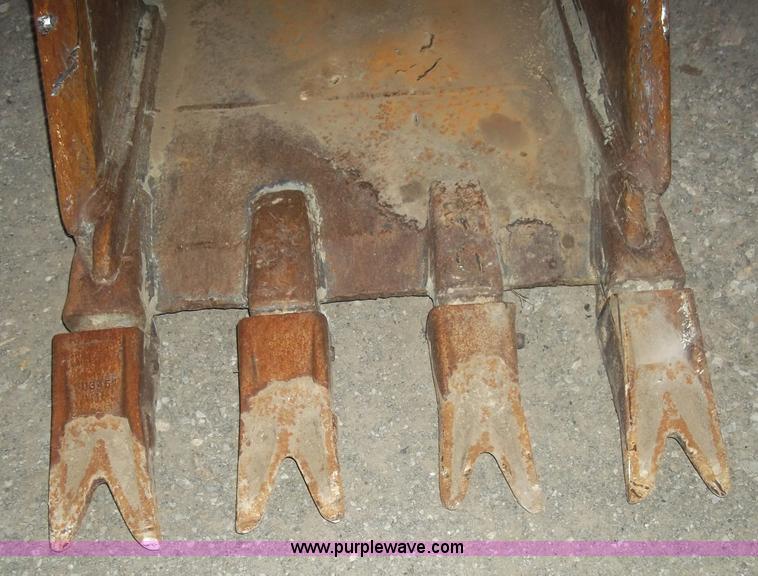image for item B5034 2005 Caterpillar 345C excavator