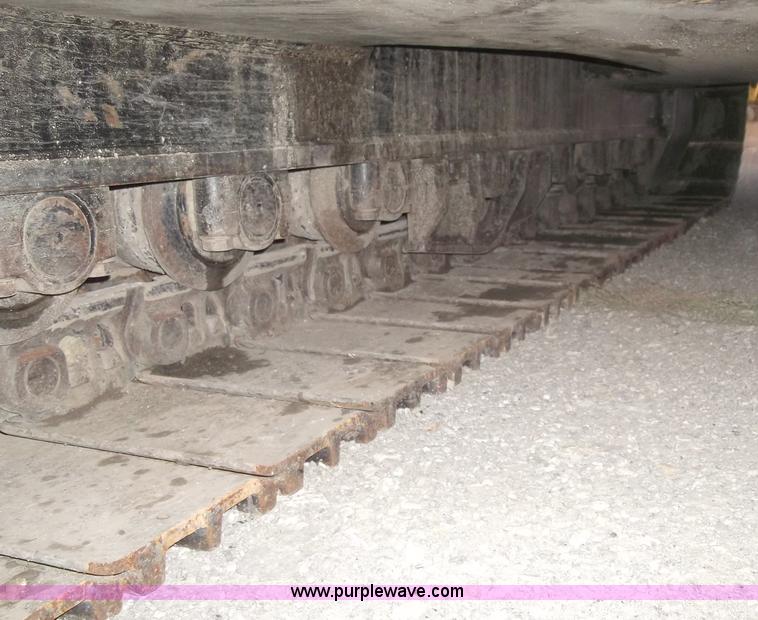 image for item B5034 2005 Caterpillar 345C excavator