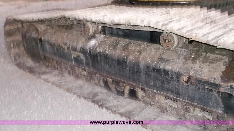 image for item B5034 2005 Caterpillar 345C excavator