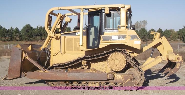 image for item B5035 2002 Caterpillar D6RXL dozer