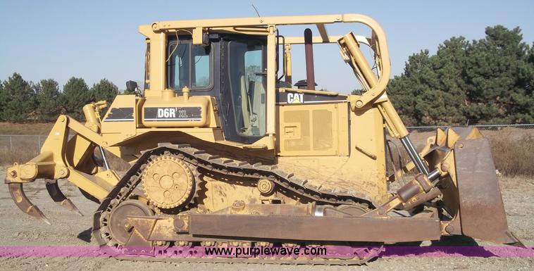 image for item B5035 2002 Caterpillar D6RXL dozer