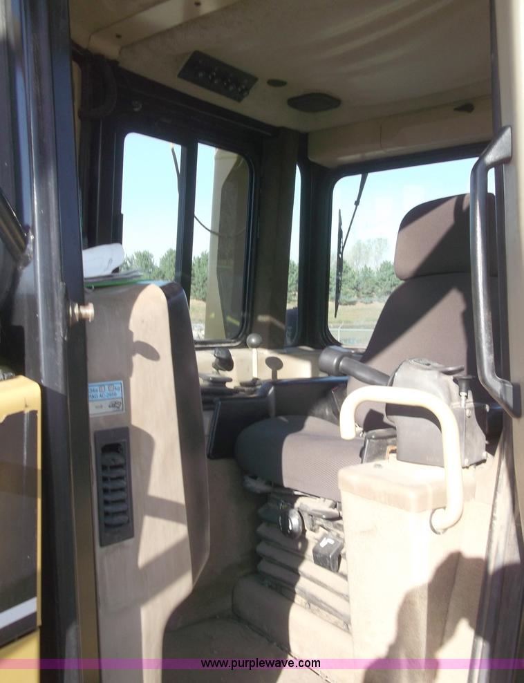 image for item B5035 2002 Caterpillar D6RXL dozer