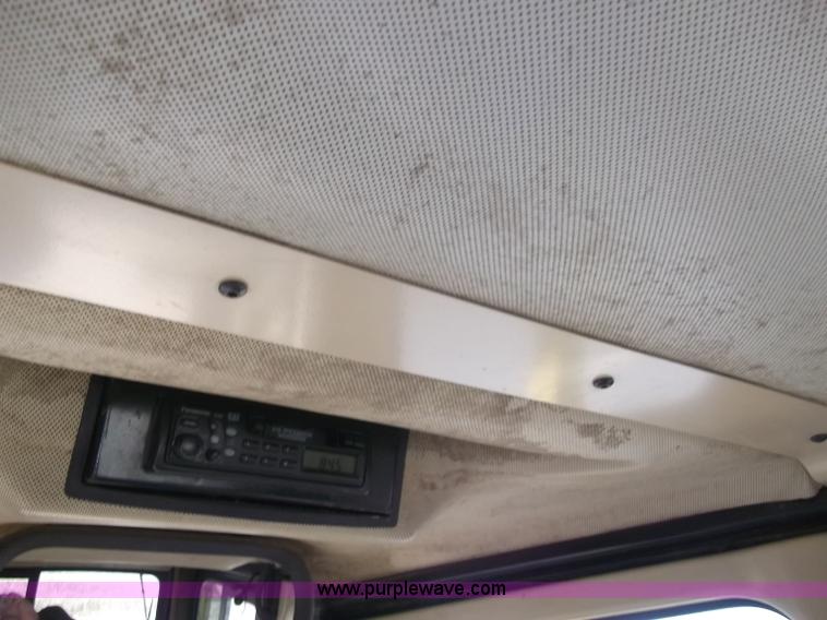 image for item B5035 2002 Caterpillar D6RXL dozer