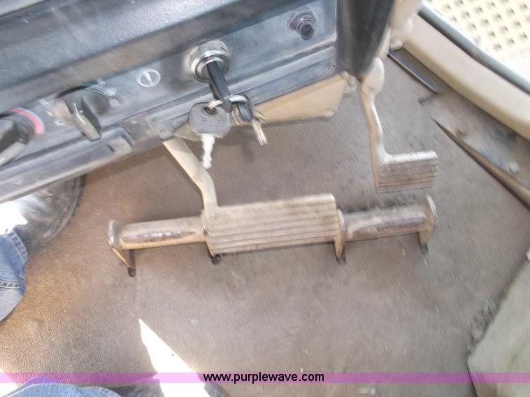 image for item B5035 2002 Caterpillar D6RXL dozer