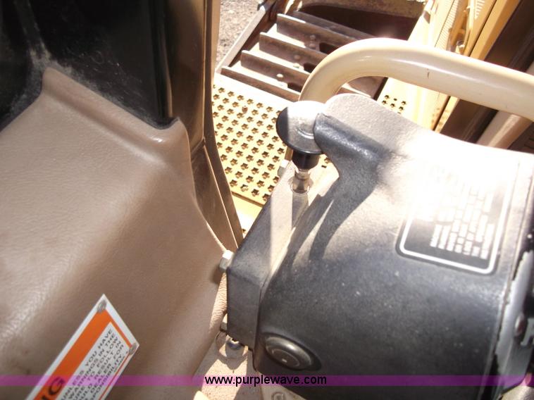 image for item B5035 2002 Caterpillar D6RXL dozer