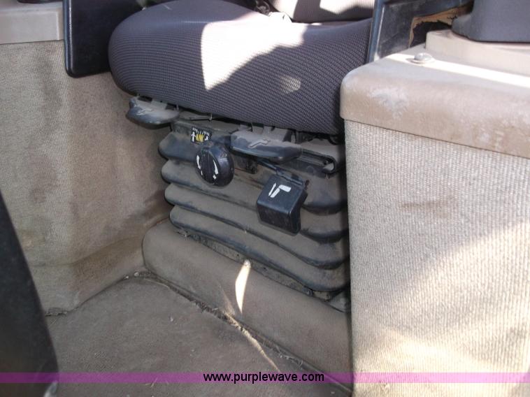 image for item B5035 2002 Caterpillar D6RXL dozer