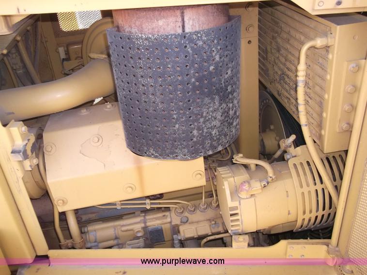 image for item B5035 2002 Caterpillar D6RXL dozer