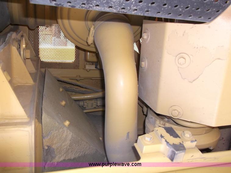 image for item B5035 2002 Caterpillar D6RXL dozer