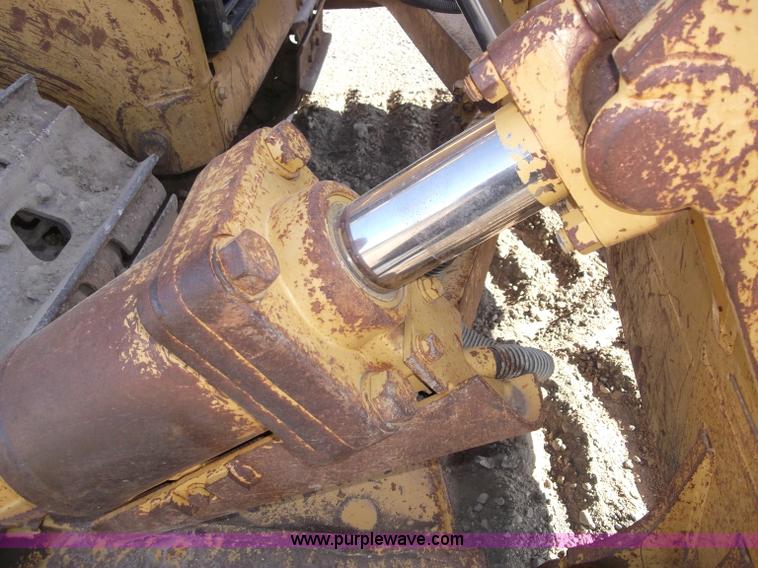 image for item B5035 2002 Caterpillar D6RXL dozer