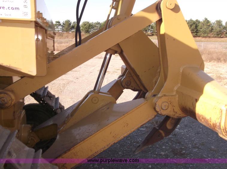 image for item B5035 2002 Caterpillar D6RXL dozer