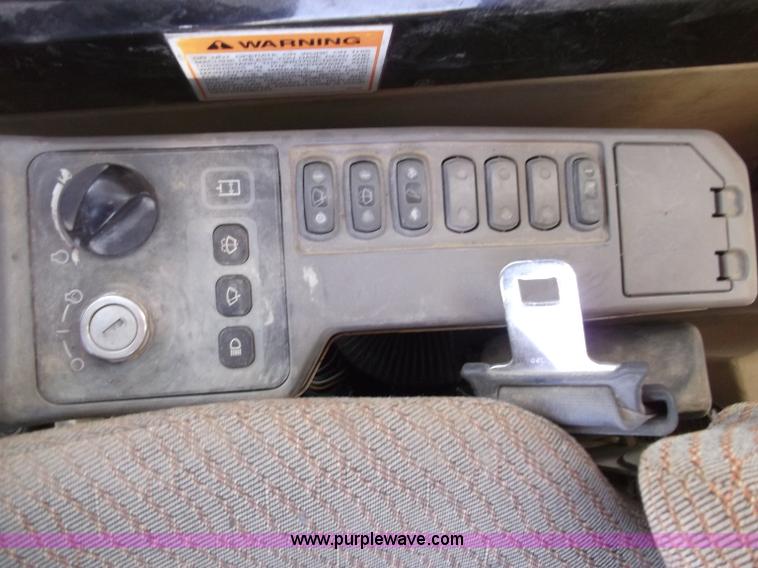 image for item B5036 2001 Caterpillar 345B excavator