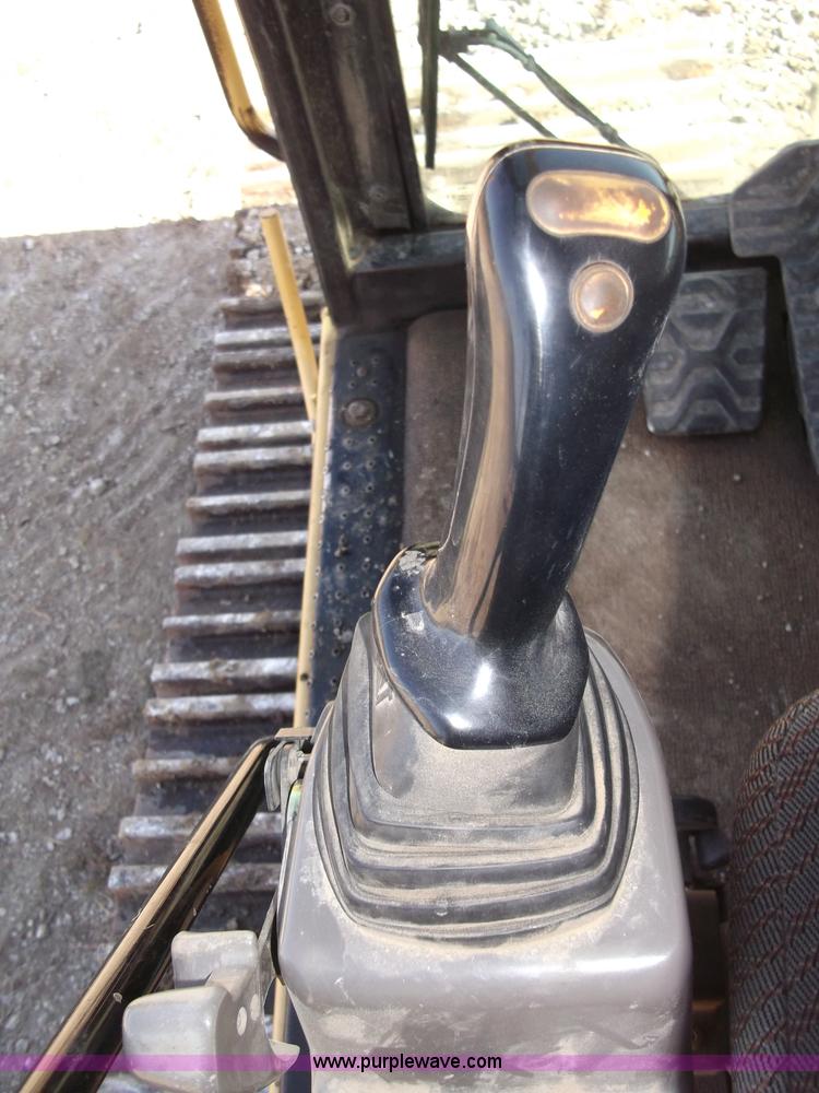 image for item B5036 2001 Caterpillar 345B excavator