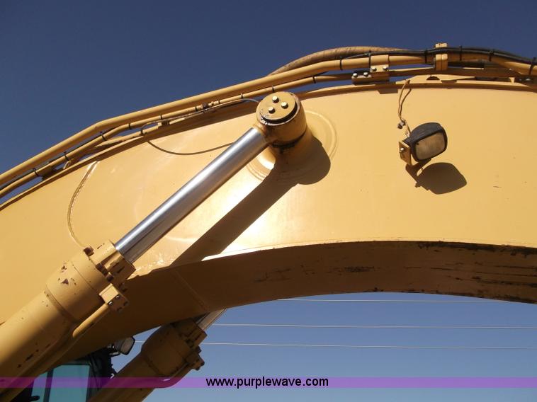 image for item B5036 2001 Caterpillar 345B excavator