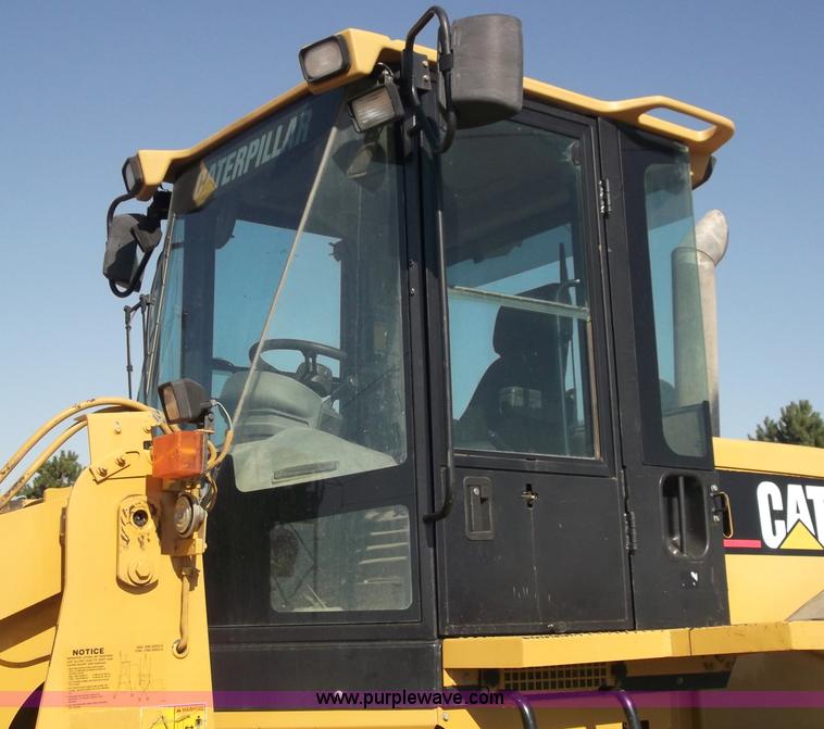 image for item B5037 2005 Caterpillar 938G wheel loader