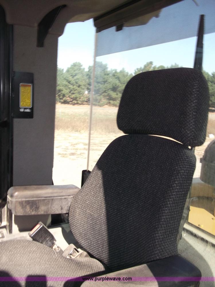 image for item B5037 2005 Caterpillar 938G wheel loader