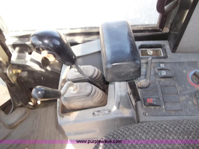 image for item B5037 2005 Caterpillar 938G wheel loader