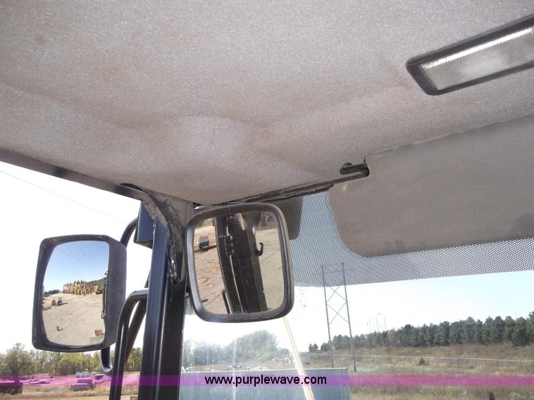 image for item B5037 2005 Caterpillar 938G wheel loader