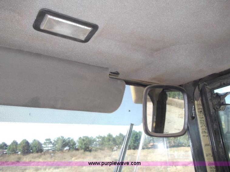 image for item B5037 2005 Caterpillar 938G wheel loader